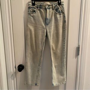 Abercrombie Ultra High Rise Ankle Straight Jeans - Light Wash 28 Short Petite